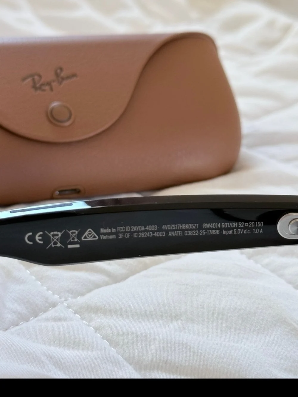 Ray-Ban Skyler Gen 2 Sunglasses - Black Frame with Purple Lenses - Picture 4 of 5
